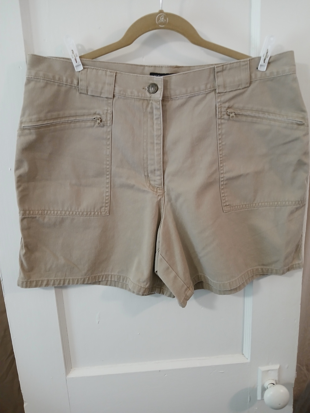 Classic Women's Khaki Cotton Shorts